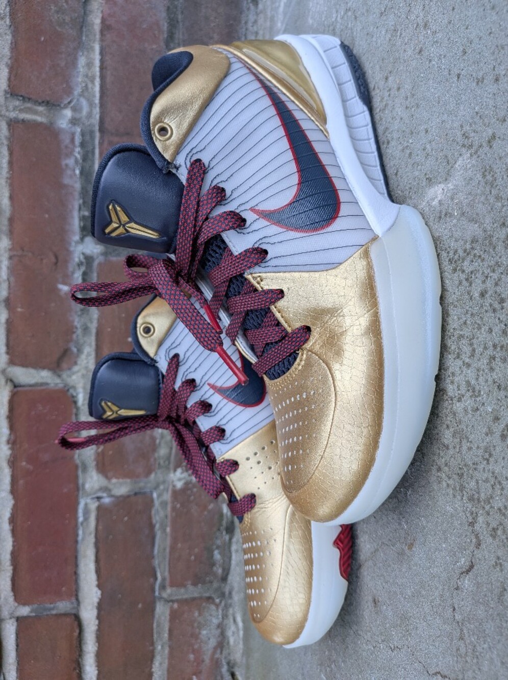Nike Kobe 4 Protro Men’s Low Top Lace-Up Basketball Sneakers Gold/White Size 6